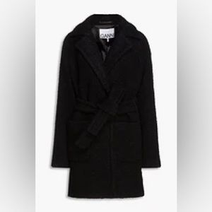 GANNI
Belted wool-blend bouclé coat DE 34